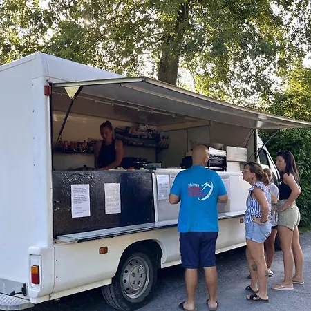 Mobil Pour 2 Pers. Avec Climatisation - Api-1-52-2508 Camping
